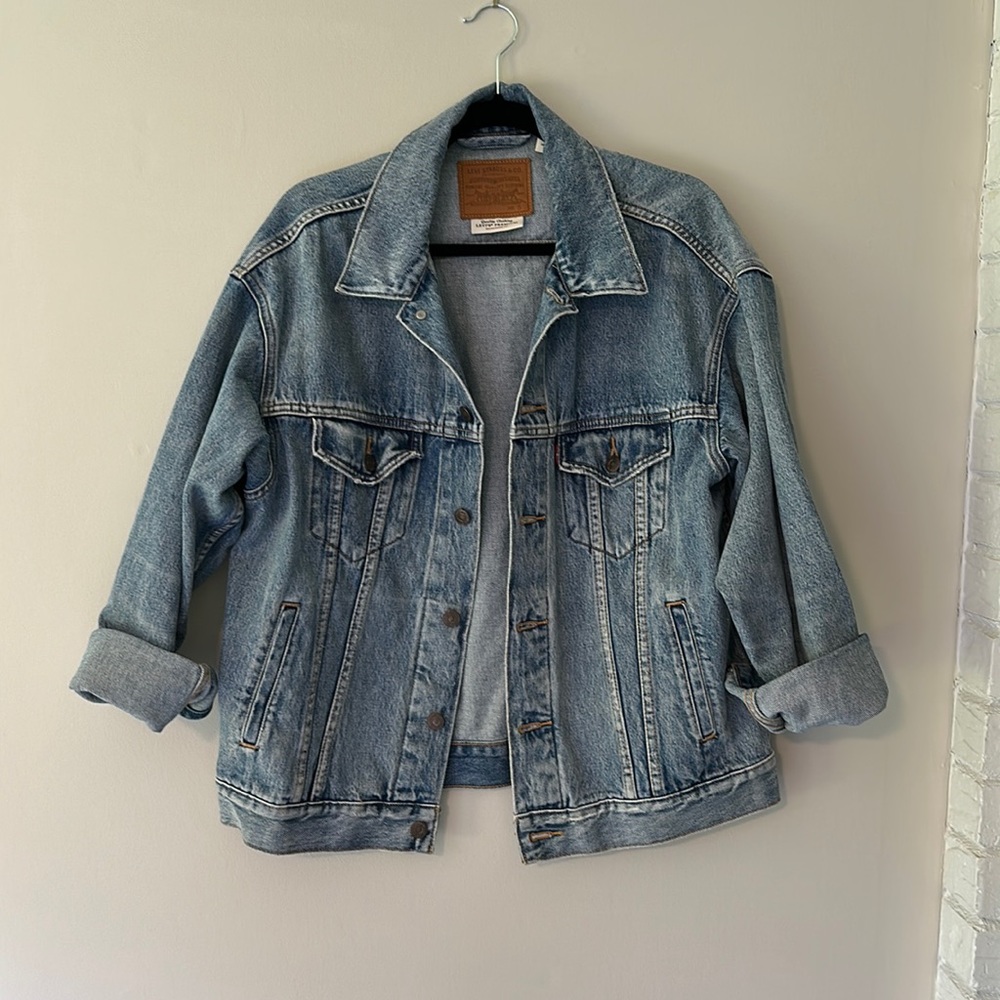 Levi’s Oversized Jean Jacket - Size Small